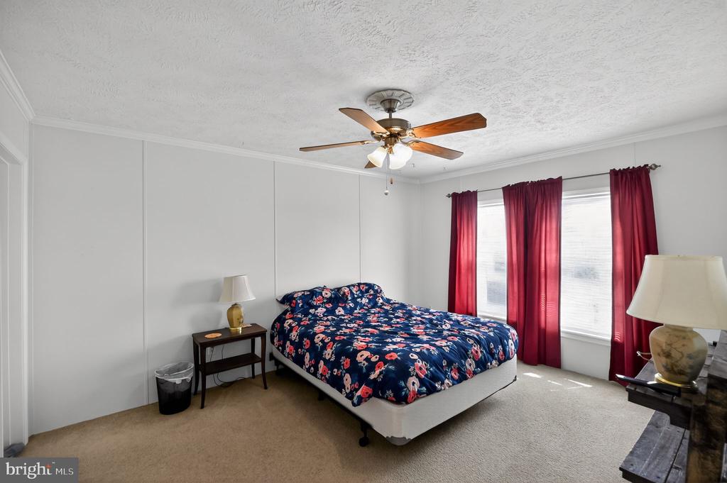 178 LIZZIE MILLS RD, CASTLETON, Virginia 22716, 3 Bedrooms Bedrooms, ,2 BathroomsBathrooms,Residential,178 LIZZIE MILLS RD,VARP2002606 MLS # VARP2002606