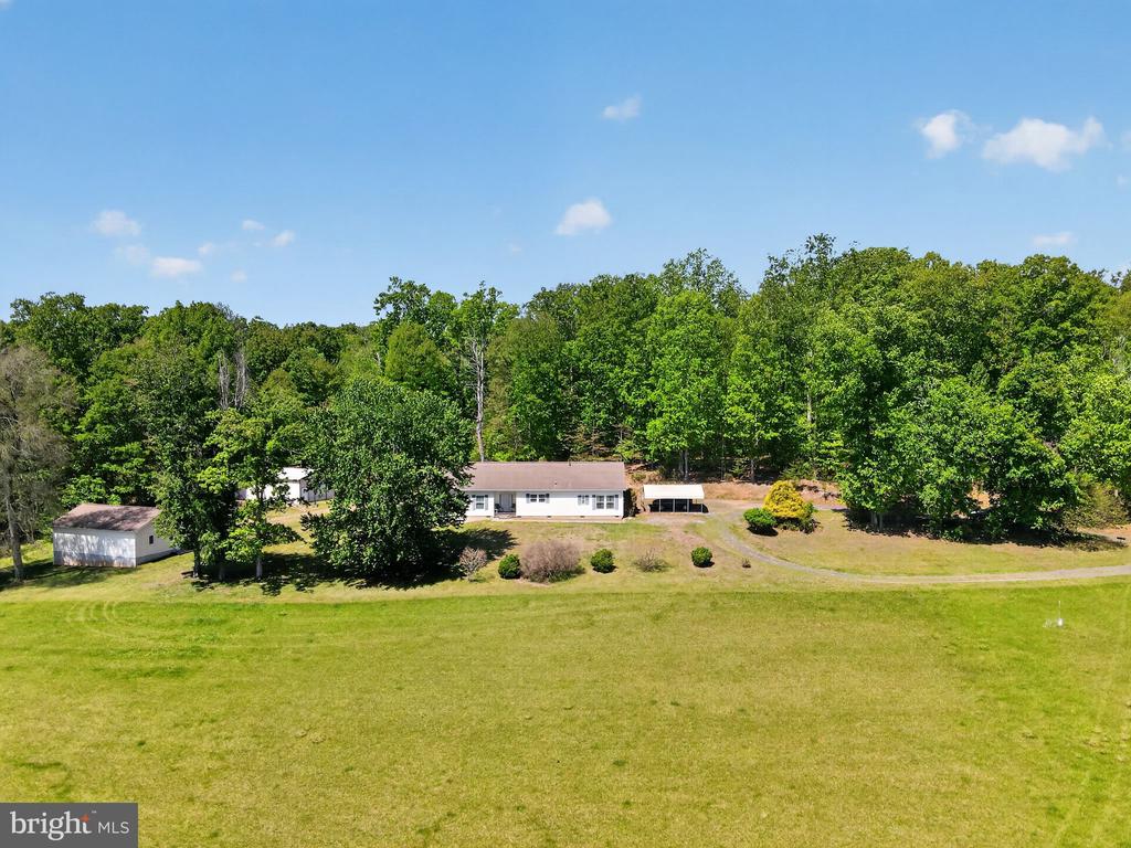 178 LIZZIE MILLS RD, CASTLETON, Virginia 22716, 3 Bedrooms Bedrooms, ,2 BathroomsBathrooms,Residential,178 LIZZIE MILLS RD,VARP2002606 MLS # VARP2002606