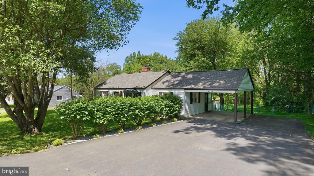 6499 BRIGGS RD, WARRENTON, Virginia 20187, 2 Bedrooms Bedrooms, ,1 BathroomBathrooms,Residential,6499 BRIGGS RD,VAFQ2021846 MLS # VAFQ2021846