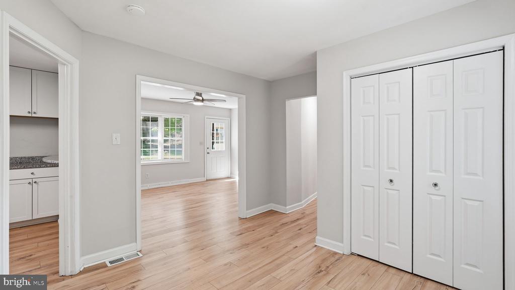 6499 BRIGGS RD, WARRENTON, Virginia 20187, 2 Bedrooms Bedrooms, ,1 BathroomBathrooms,Residential,6499 BRIGGS RD,VAFQ2021846 MLS # VAFQ2021846