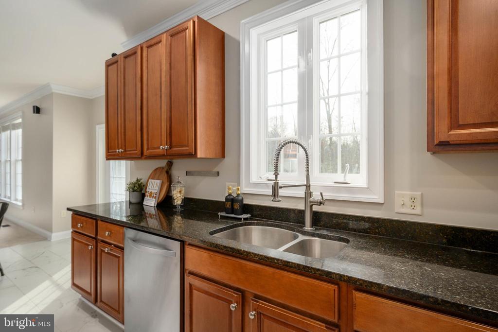 9020 ELLIS LN, SPOTSYLVANIA, Virginia 22553, 5 Bedrooms Bedrooms, ,3 BathroomsBathrooms,Residential,9020 ELLIS LN,VASP2041640 MLS # VASP2041640