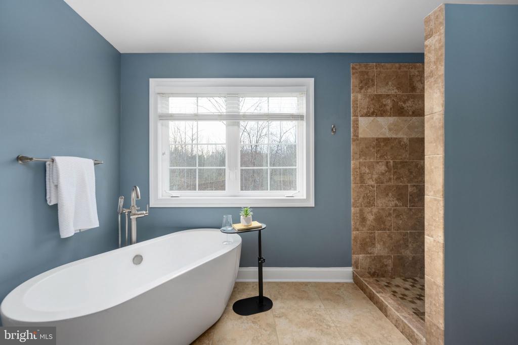 9020 ELLIS LN, SPOTSYLVANIA, Virginia 22553, 5 Bedrooms Bedrooms, ,3 BathroomsBathrooms,Residential,9020 ELLIS LN,VASP2041640 MLS # VASP2041640
