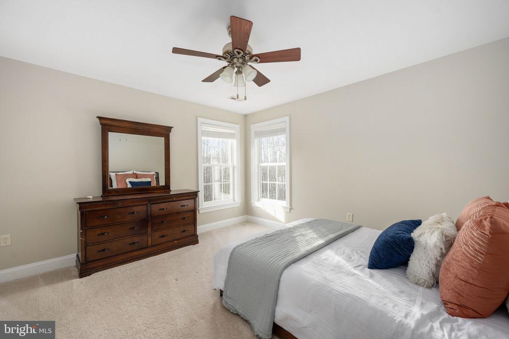 9020 ELLIS LN, SPOTSYLVANIA, Virginia 22553, 5 Bedrooms Bedrooms, ,3 BathroomsBathrooms,Residential,9020 ELLIS LN,VASP2041640 MLS # VASP2041640