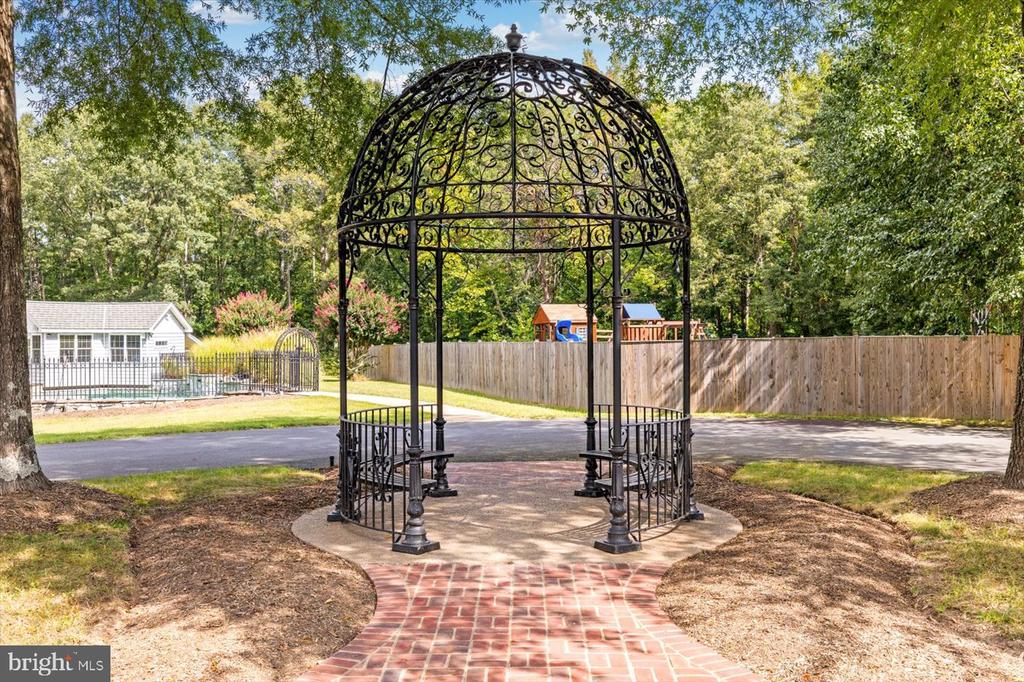 12620 CHEWNING LN, FREDERICKSBURG, Virginia 22407, 7 Bedrooms Bedrooms, ,4 BathroomsBathrooms,Residential,12620 CHEWNING LN,VASP2041616 MLS # VASP2041616