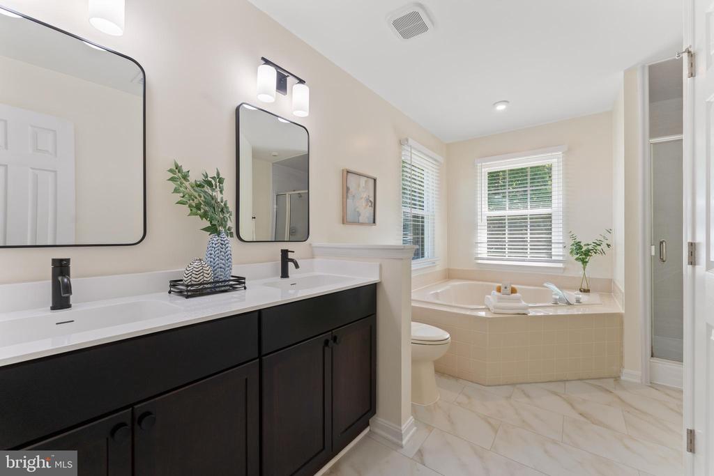 10003 FIELD STONE CT, FREDERICKSBURG, Virginia 22408, 4 Bedrooms Bedrooms, ,2 BathroomsBathrooms,Residential,10003 FIELD STONE CT,VASP2041572 MLS # VASP2041572