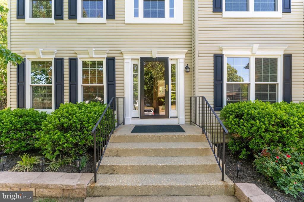 10003 FIELD STONE CT, FREDERICKSBURG, Virginia 22408, 4 Bedrooms Bedrooms, ,2 BathroomsBathrooms,Residential,10003 FIELD STONE CT,VASP2041572 MLS # VASP2041572