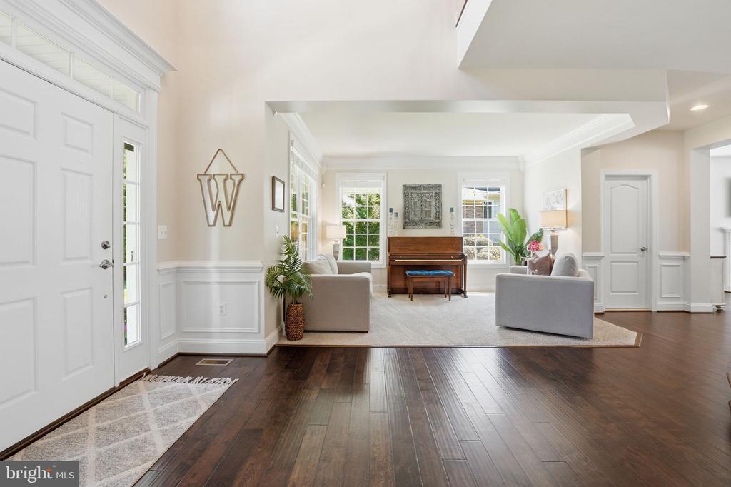 11622 PINE HOLLOW LN, SPOTSYLVANIA, Virginia 22551, 5 Bedrooms Bedrooms, ,5 BathroomsBathrooms,Residential,11622 PINE HOLLOW LN,VASP2041606 MLS # VASP2041606