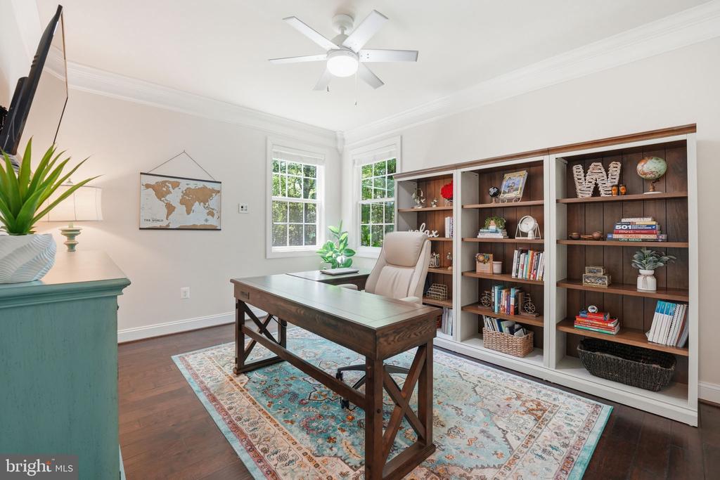 11622 PINE HOLLOW LN, SPOTSYLVANIA, Virginia 22551, 5 Bedrooms Bedrooms, ,5 BathroomsBathrooms,Residential,11622 PINE HOLLOW LN,VASP2041606 MLS # VASP2041606