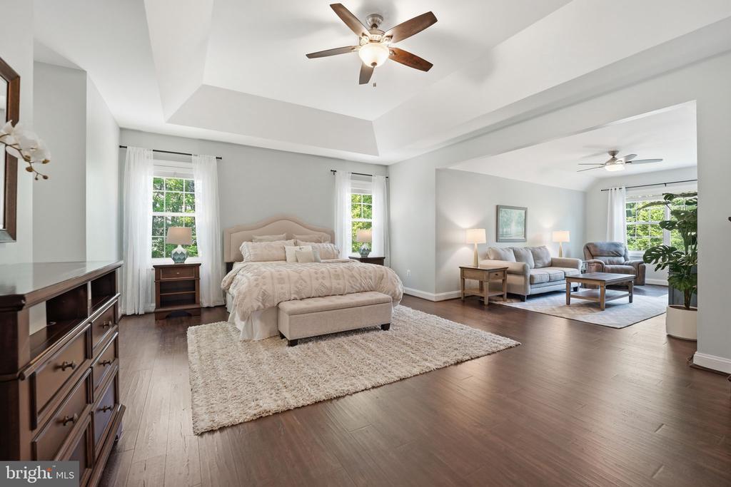 11622 PINE HOLLOW LN, SPOTSYLVANIA, Virginia 22551, 5 Bedrooms Bedrooms, ,5 BathroomsBathrooms,Residential,11622 PINE HOLLOW LN,VASP2041606 MLS # VASP2041606