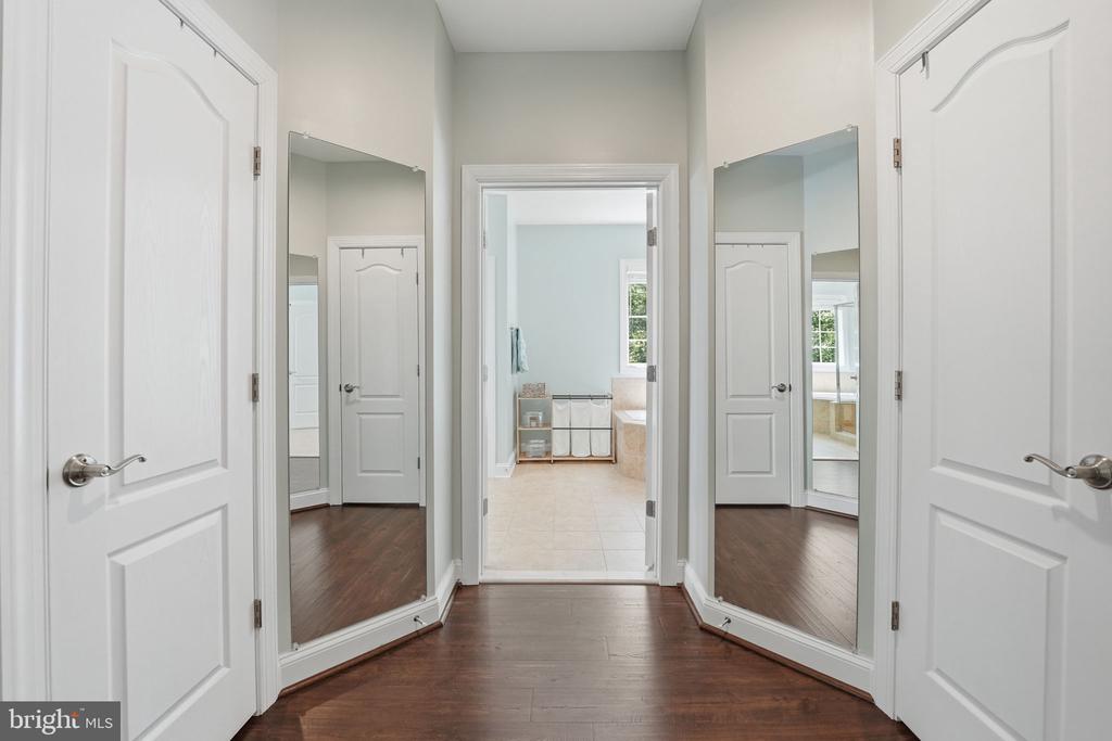 11622 PINE HOLLOW LN, SPOTSYLVANIA, Virginia 22551, 5 Bedrooms Bedrooms, ,5 BathroomsBathrooms,Residential,11622 PINE HOLLOW LN,VASP2041606 MLS # VASP2041606