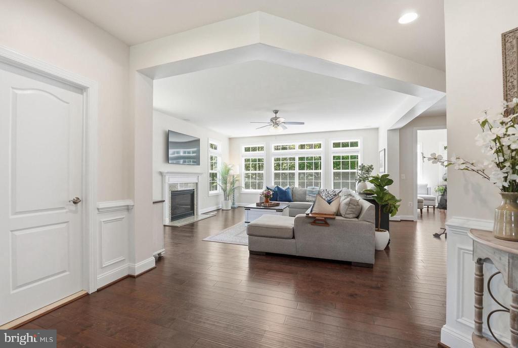 11622 PINE HOLLOW LN, SPOTSYLVANIA, Virginia 22551, 5 Bedrooms Bedrooms, ,5 BathroomsBathrooms,Residential,11622 PINE HOLLOW LN,VASP2041606 MLS # VASP2041606