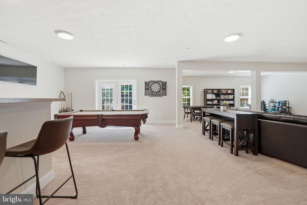 11622 PINE HOLLOW LN, SPOTSYLVANIA, Virginia 22551, 5 Bedrooms Bedrooms, ,5 BathroomsBathrooms,Residential,11622 PINE HOLLOW LN,VASP2041606 MLS # VASP2041606