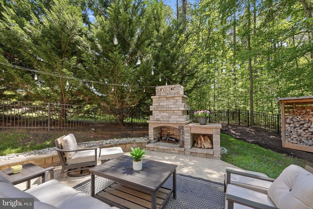 11622 PINE HOLLOW LN, SPOTSYLVANIA, Virginia 22551, 5 Bedrooms Bedrooms, ,5 BathroomsBathrooms,Residential,11622 PINE HOLLOW LN,VASP2041606 MLS # VASP2041606