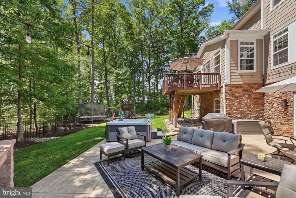 11622 PINE HOLLOW LN, SPOTSYLVANIA, Virginia 22551, 5 Bedrooms Bedrooms, ,5 BathroomsBathrooms,Residential,11622 PINE HOLLOW LN,VASP2041606 MLS # VASP2041606