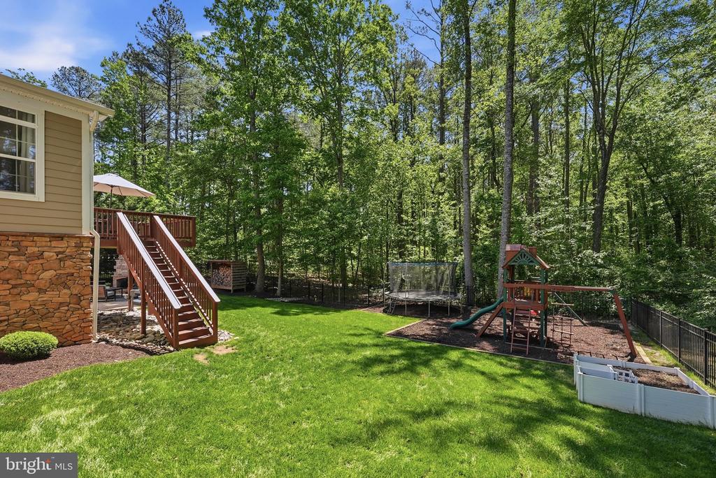 11622 PINE HOLLOW LN, SPOTSYLVANIA, Virginia 22551, 5 Bedrooms Bedrooms, ,5 BathroomsBathrooms,Residential,11622 PINE HOLLOW LN,VASP2041606 MLS # VASP2041606