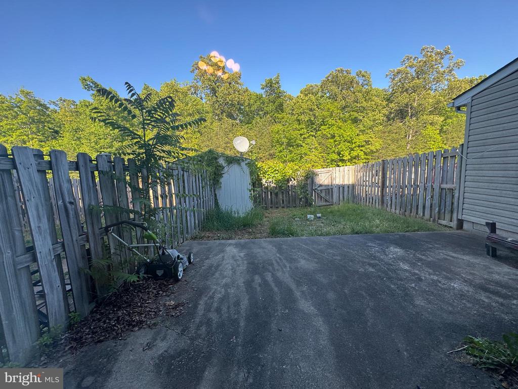 9947 MATTI HILL CT, FREDERICKSBURG, Virginia 22408, 2 Bedrooms Bedrooms, ,1 BathroomBathrooms,Residential,9947 MATTI HILL CT,VASP2041674 MLS # VASP2041674