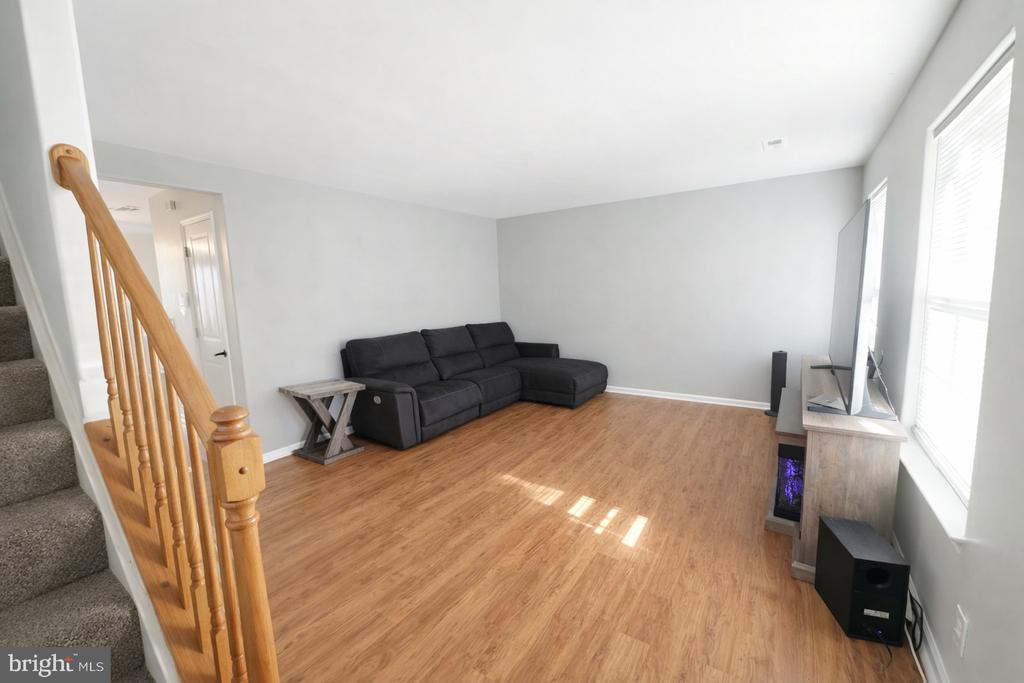 9947 MATTI HILL CT, FREDERICKSBURG, Virginia 22408, 2 Bedrooms Bedrooms, ,1 BathroomBathrooms,Residential,9947 MATTI HILL CT,VASP2041674 MLS # VASP2041674