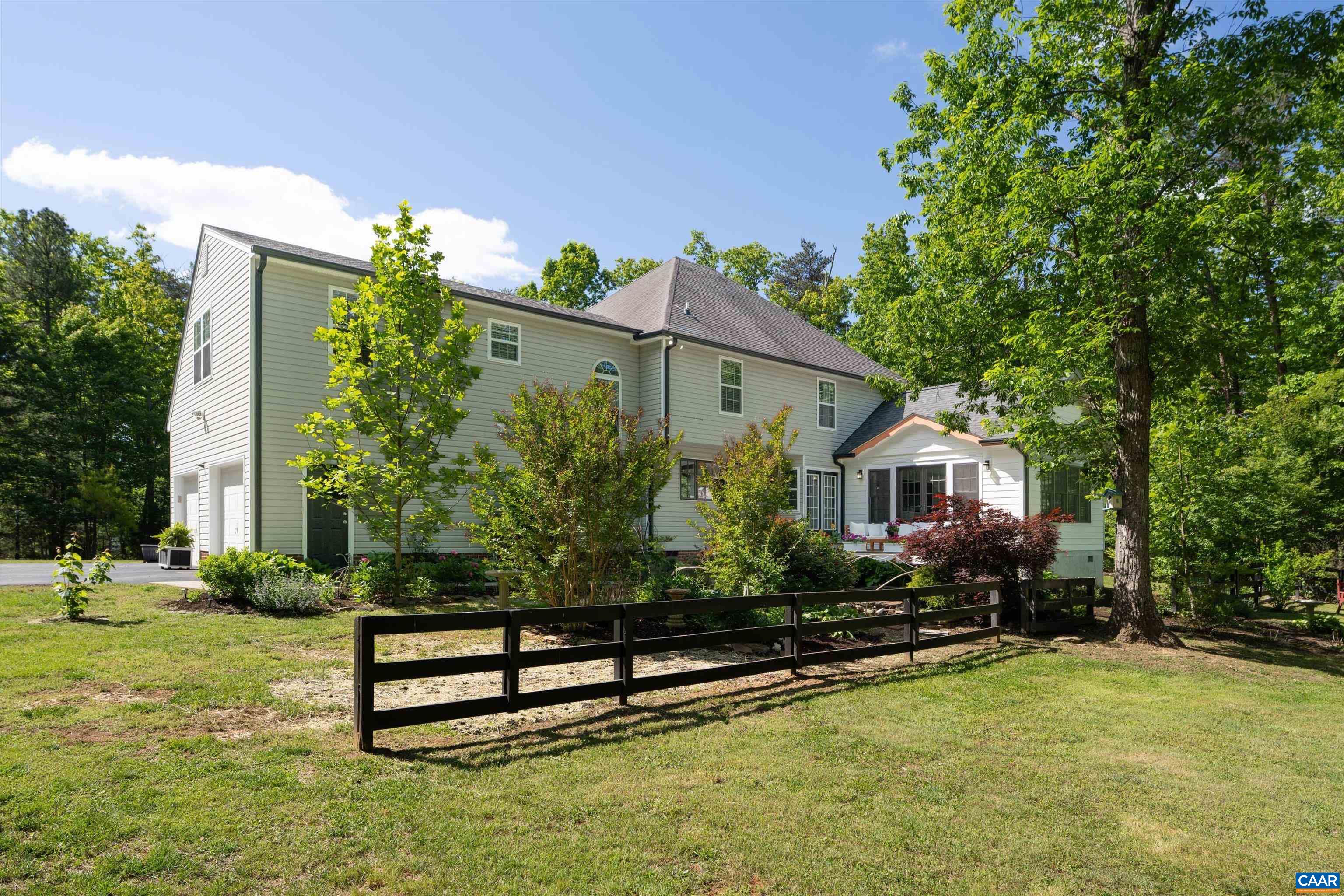100 CAMPBELL RD, KESWICK, Virginia 22947, 5 Bedrooms Bedrooms, ,4 BathroomsBathrooms,Residential,Windsong,100 CAMPBELL RD,676660 MLS # 676660