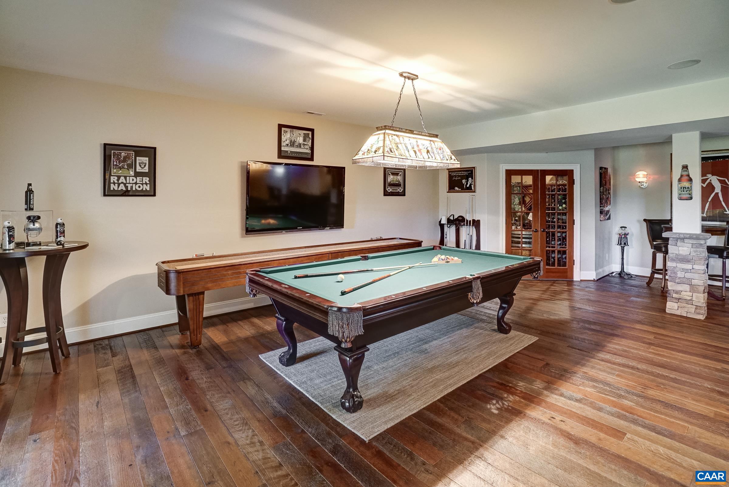 Pool and shuffleboard tables for game time!