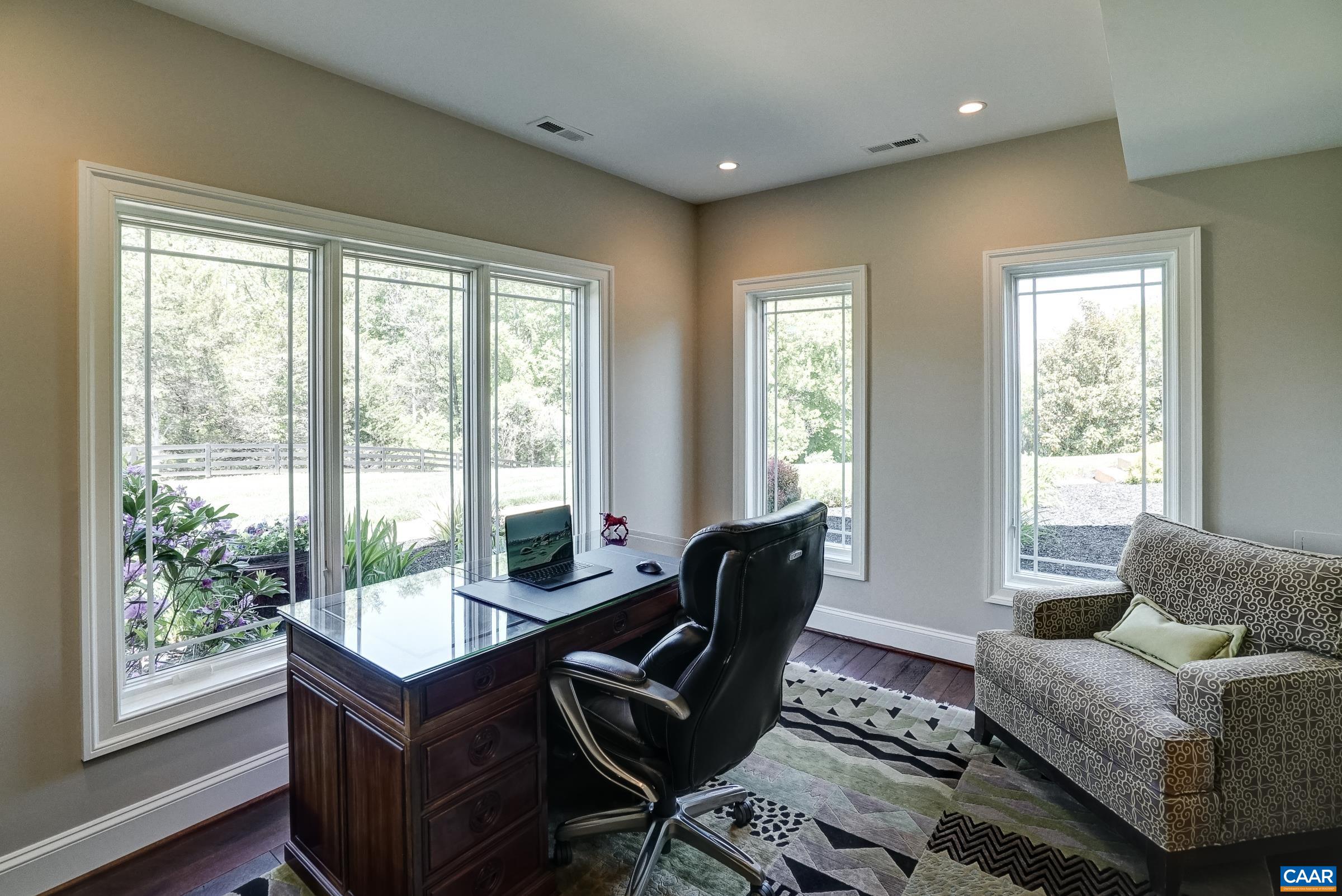 725 LENOX HILL RD, CHARLOTTESVILLE, Virginia 22903, 4 Bedrooms Bedrooms, ,3 BathroomsBathrooms,Residential,725 LENOX HILL RD,676728 MLS # 676728