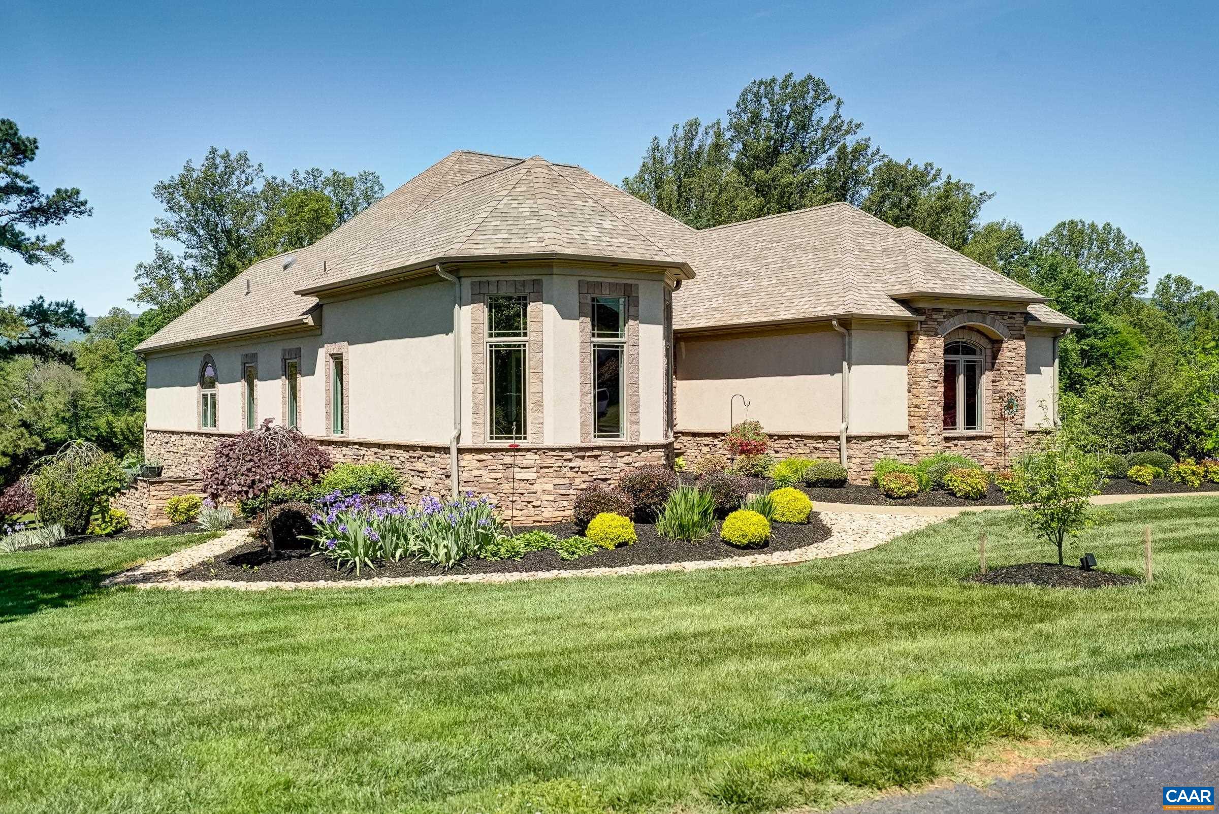 725 LENOX HILL RD, CHARLOTTESVILLE, Virginia 22903, 4 Bedrooms Bedrooms, ,3 BathroomsBathrooms,Residential,725 LENOX HILL RD,676728 MLS # 676728