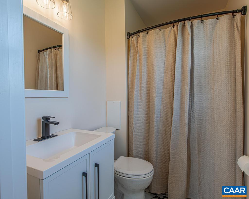 654 CLARKS TRACT, KESWICK, Virginia 22947, 4 Bedrooms Bedrooms, ,2 BathroomsBathrooms,Residential,654 CLARKS TRACT,676730 MLS # 676730