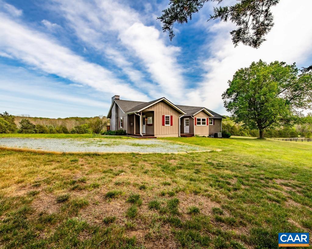 654 CLARKS TRACT, KESWICK, Virginia 22947, 4 Bedrooms Bedrooms, ,2 BathroomsBathrooms,Residential,654 CLARKS TRACT,676730 MLS # 676730