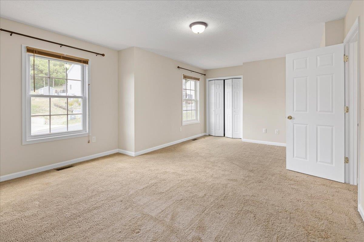 3265 HEBRON CT, ROCKINGHAM, Virginia 22801, 3 Bedrooms Bedrooms, ,1 BathroomBathrooms,Residential,3265 HEBRON CT,676796 MLS # 676796