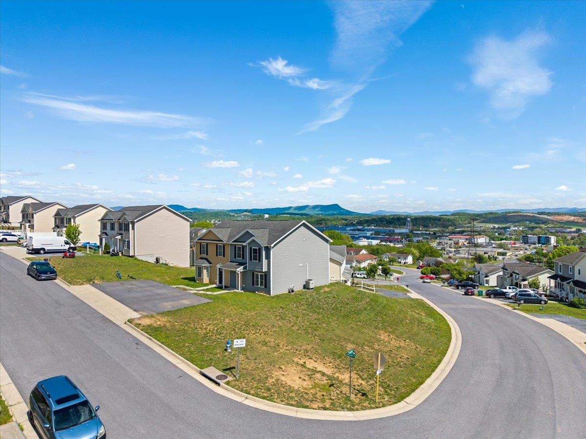 3265 HEBRON CT, ROCKINGHAM, Virginia 22801, 3 Bedrooms Bedrooms, ,1 BathroomBathrooms,Residential,3265 HEBRON CT,676796 MLS # 676796