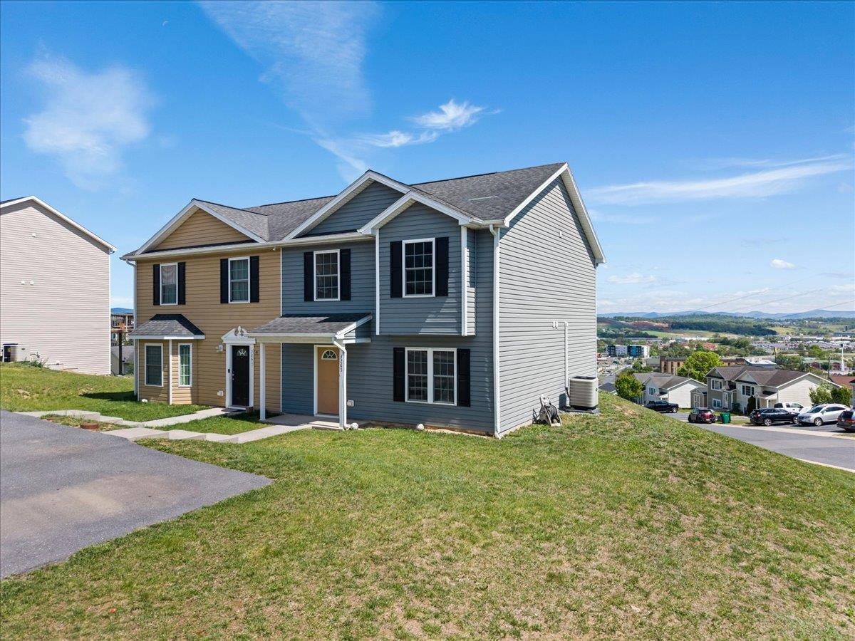 3265 HEBRON CT, ROCKINGHAM, Virginia 22801, 3 Bedrooms Bedrooms, ,1 BathroomBathrooms,Residential,3265 HEBRON CT,676796 MLS # 676796