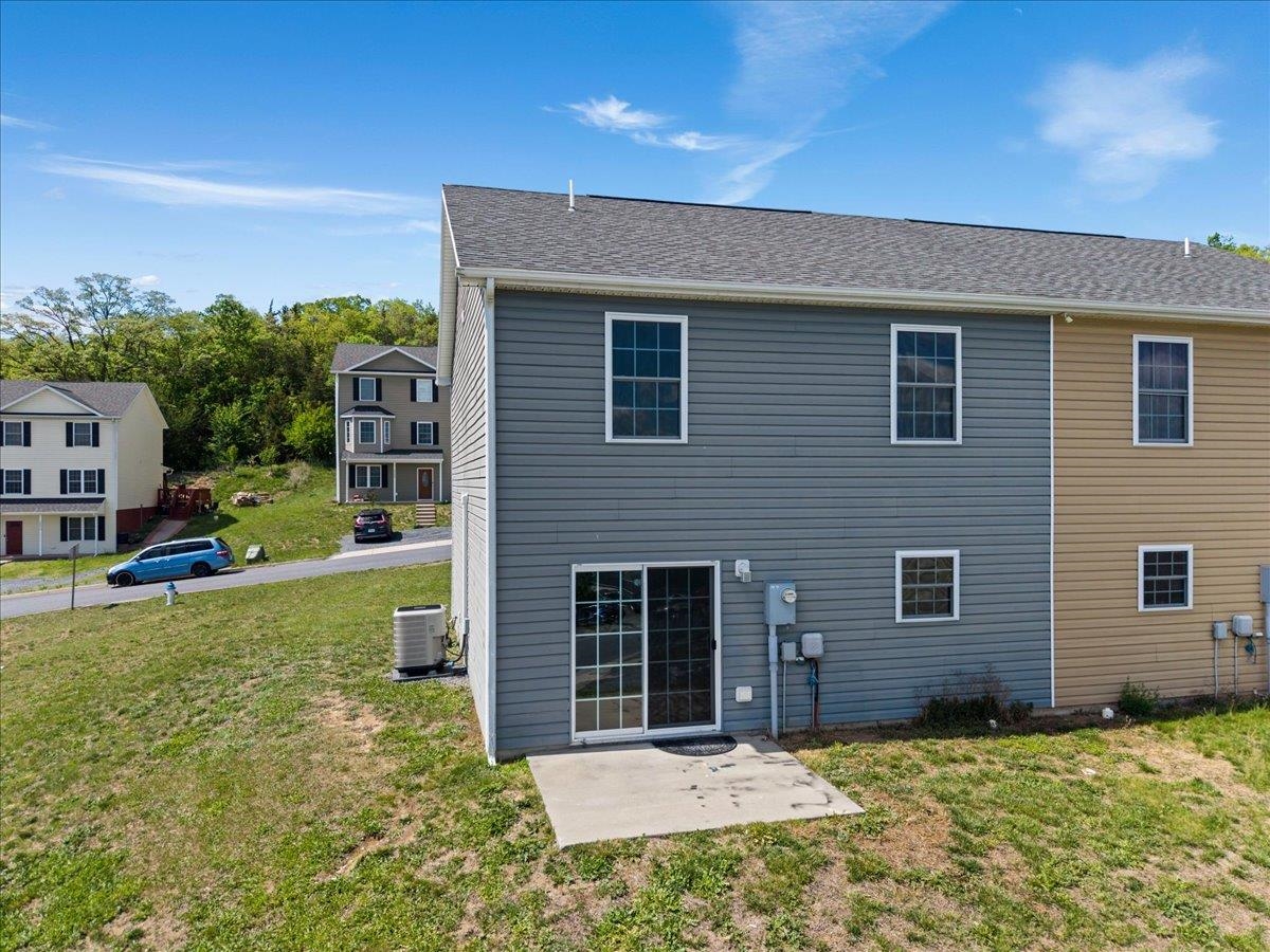 3265 HEBRON CT, ROCKINGHAM, Virginia 22801, 3 Bedrooms Bedrooms, ,1 BathroomBathrooms,Residential,3265 HEBRON CT,676796 MLS # 676796