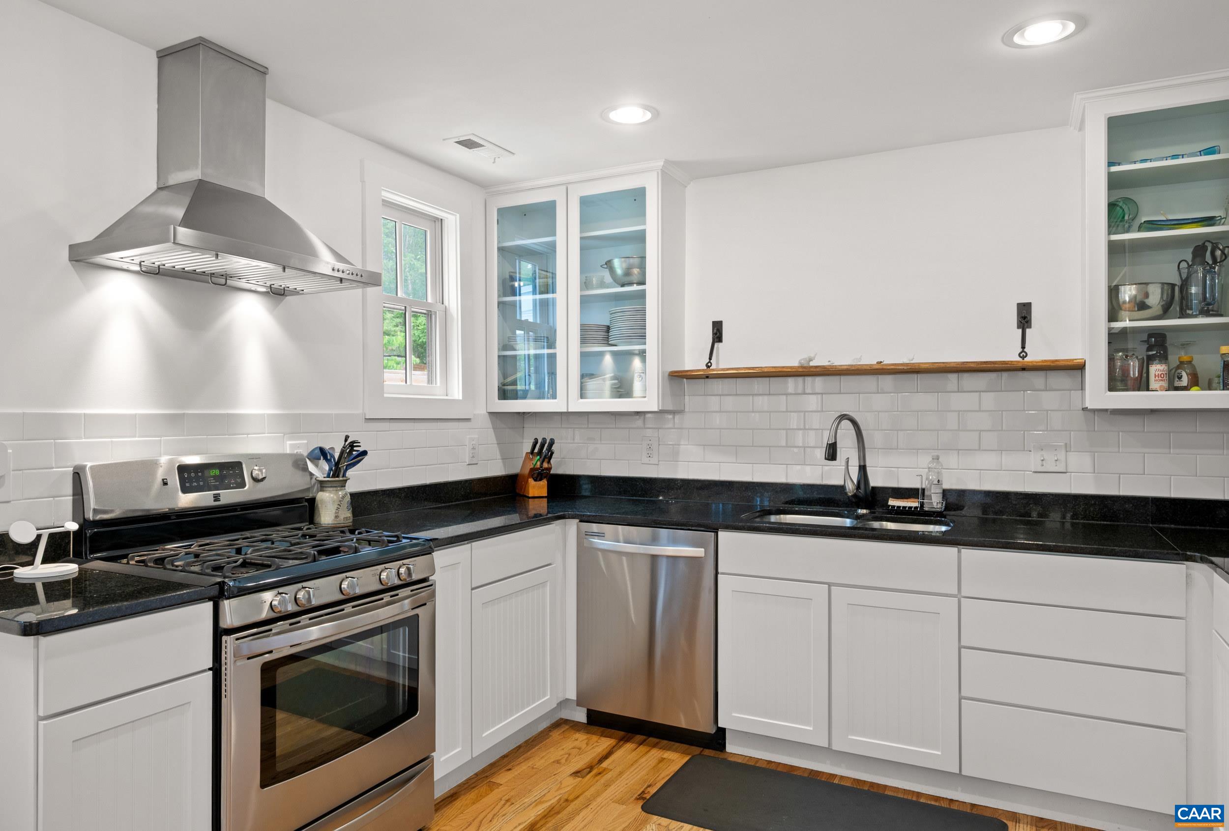 423 MEADE AVE, CHARLOTTESVILLE, Virginia 22902, 3 Bedrooms Bedrooms, ,2 BathroomsBathrooms,Residential,423 MEADE AVE,676798 MLS # 676798