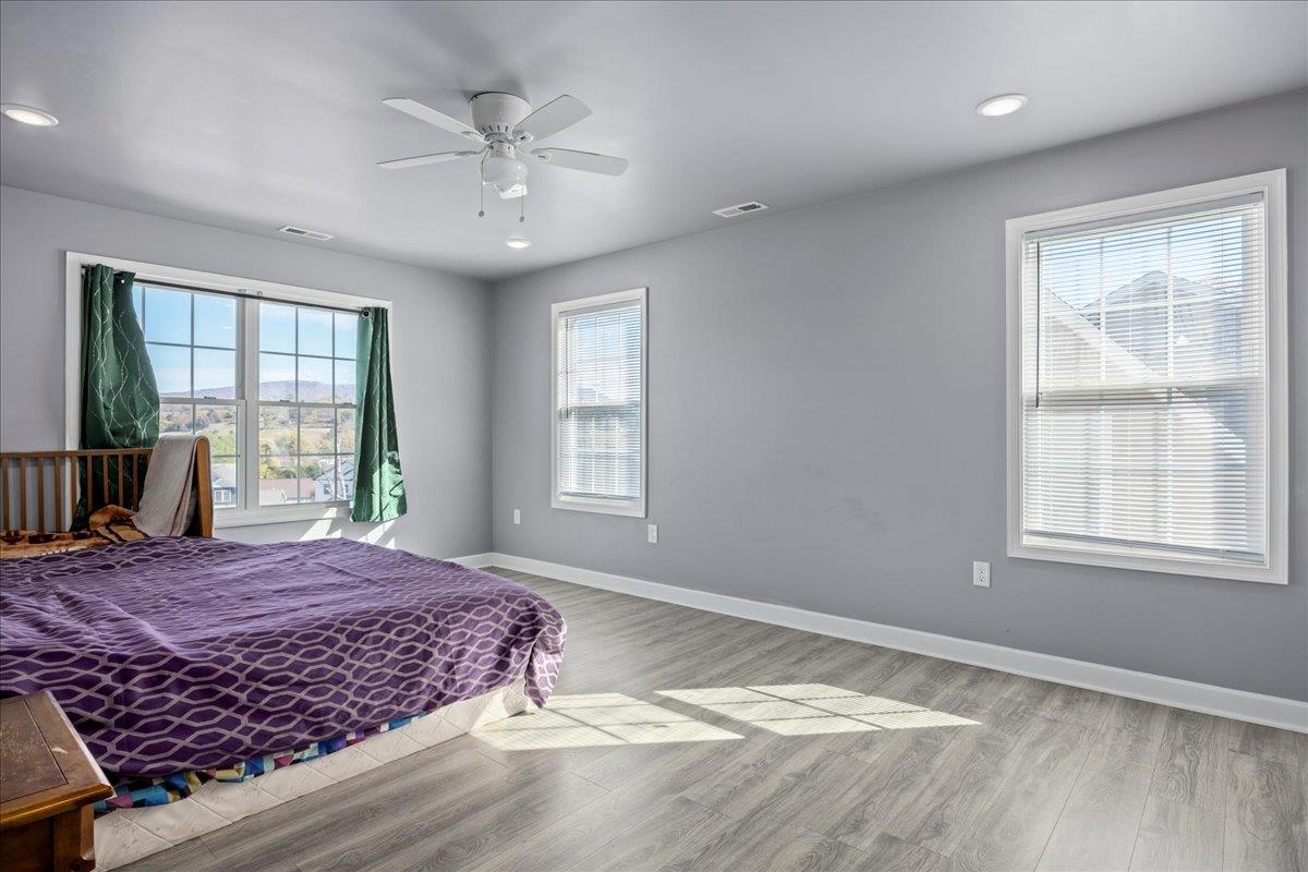 241 SUFFOLK DR, ROCKINGHAM, Virginia 22801, 4 Bedrooms Bedrooms, ,2 BathroomsBathrooms,Residential,241 SUFFOLK DR,676803 MLS # 676803