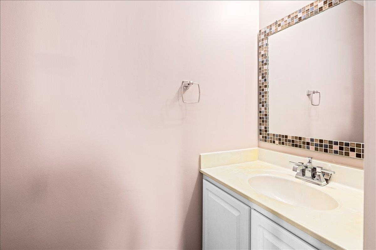1256 OLD WINDMILL CIR, HARRISONBURG, Virginia 22801, 3 Bedrooms Bedrooms, ,2 BathroomsBathrooms,Residential,1256 OLD WINDMILL CIR,676805 MLS # 676805