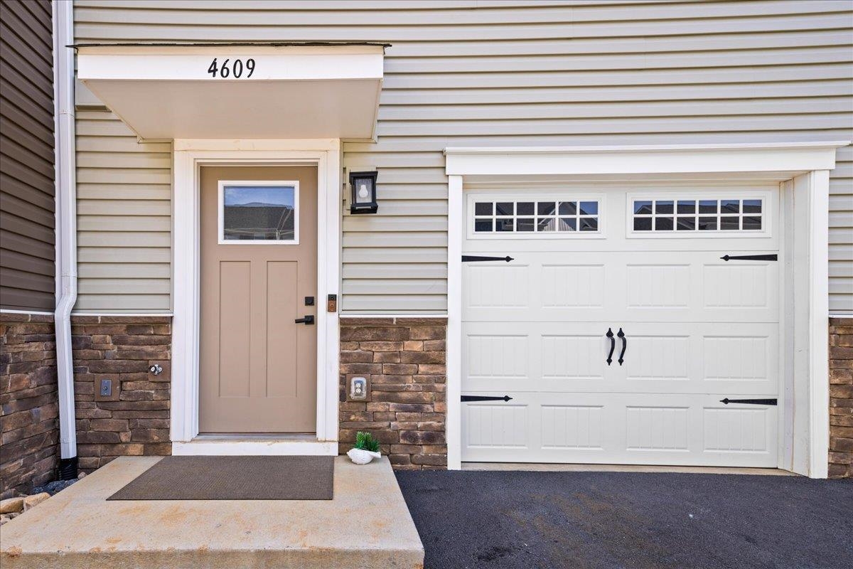 4609 DRYSDALE ST, ROCKINGHAM, Virginia 22801, 3 Bedrooms Bedrooms, ,2 BathroomsBathrooms,Residential,4609 DRYSDALE ST,676811 MLS # 676811