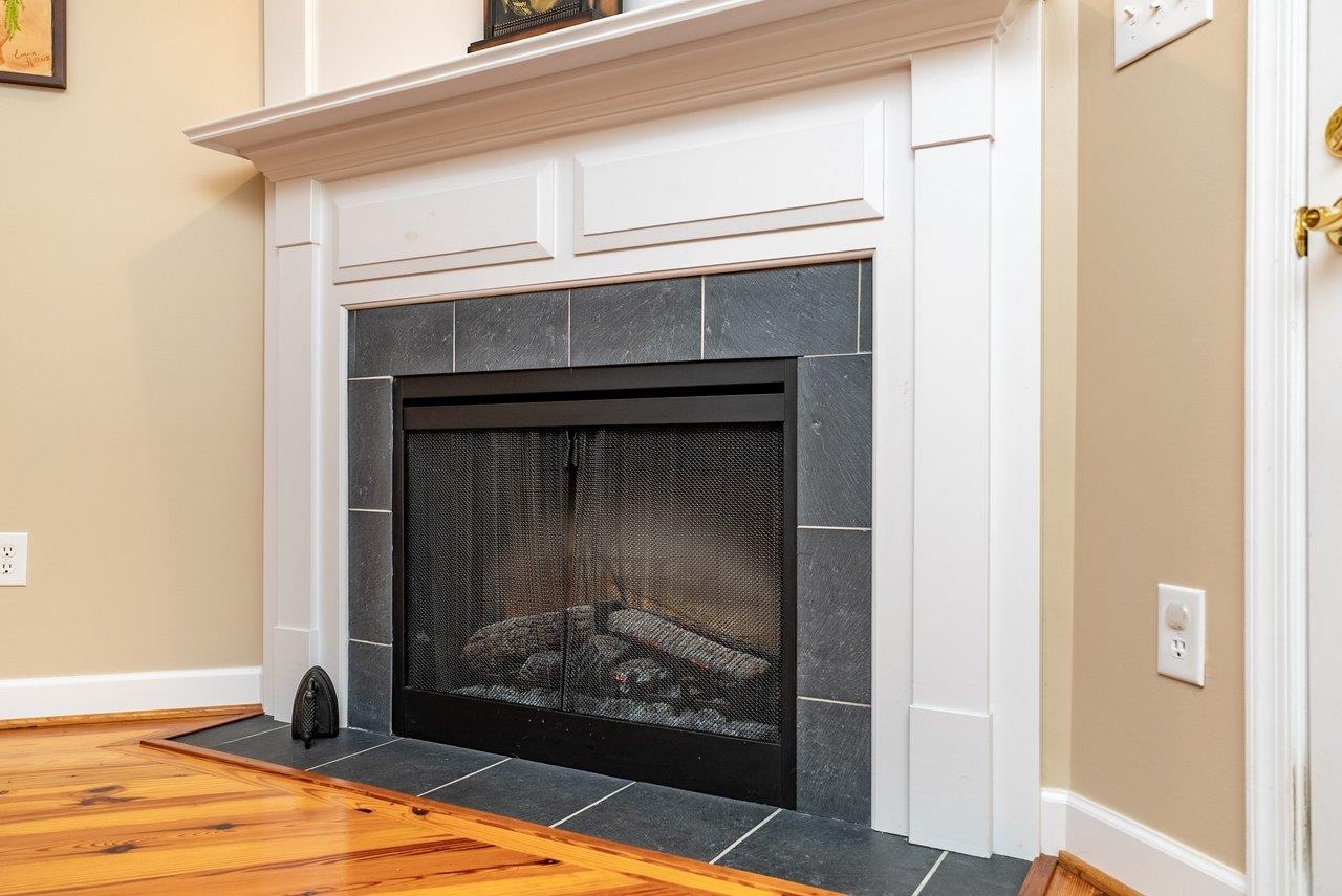43 HICKORY NUT LN, STAUNTON, Virginia 24401, 3 Bedrooms Bedrooms, ,2 BathroomsBathrooms,Residential,43 HICKORY NUT LN,676814 MLS # 676814