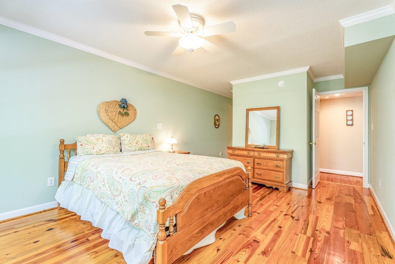 43 HICKORY NUT LN, STAUNTON, Virginia 24401, 3 Bedrooms Bedrooms, ,2 BathroomsBathrooms,Residential,43 HICKORY NUT LN,676814 MLS # 676814