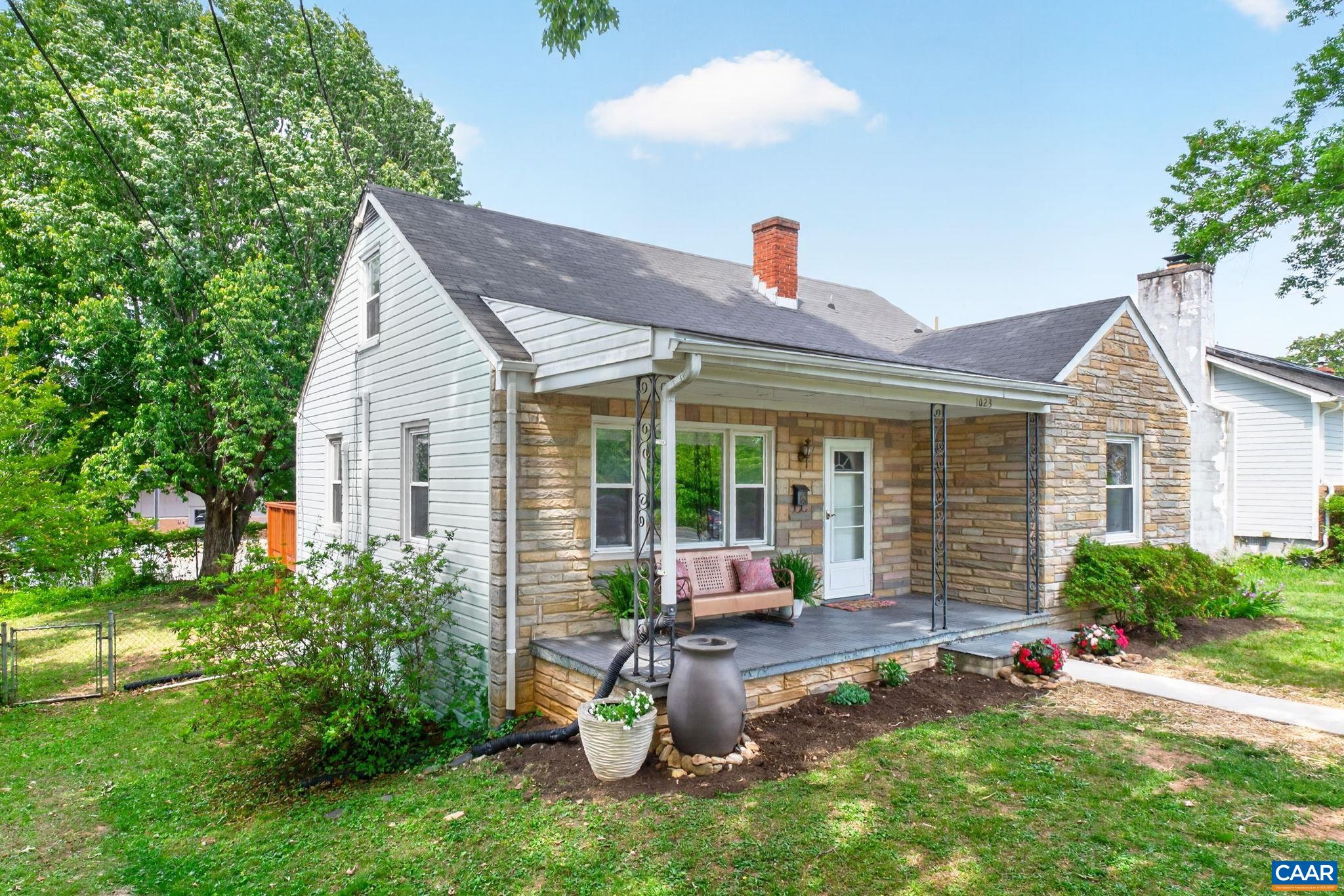 1023 FOREST HILLS AVE, CHARLOTTESVILLE, Virginia 22903, 3 Bedrooms Bedrooms, ,2 BathroomsBathrooms,Residential,1023 FOREST HILLS AVE,676818 MLS # 676818