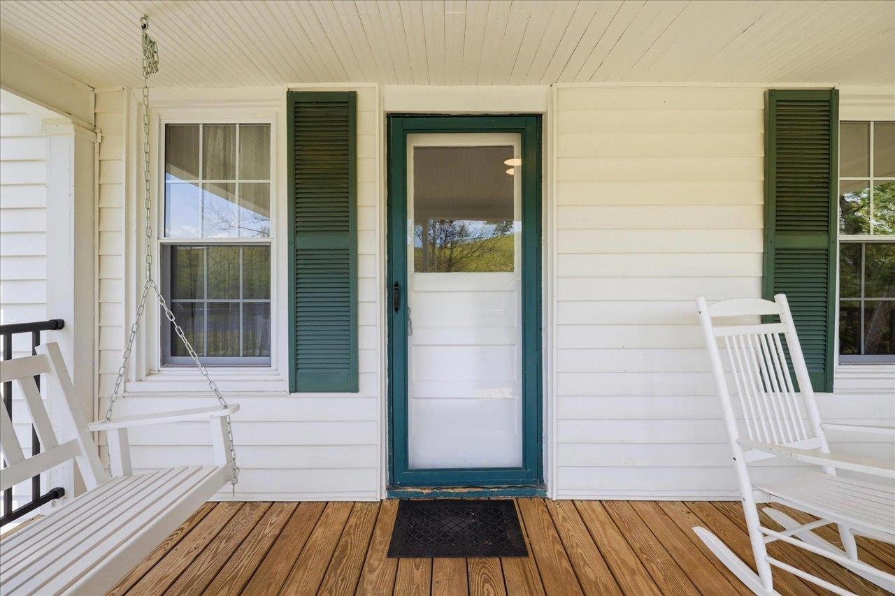 197 WHISKEY CREEK RD, CHURCHVILLE, Virginia 24421, 2 Bedrooms Bedrooms, ,1 BathroomBathrooms,Residential,197 WHISKEY CREEK RD,676822 MLS # 676822