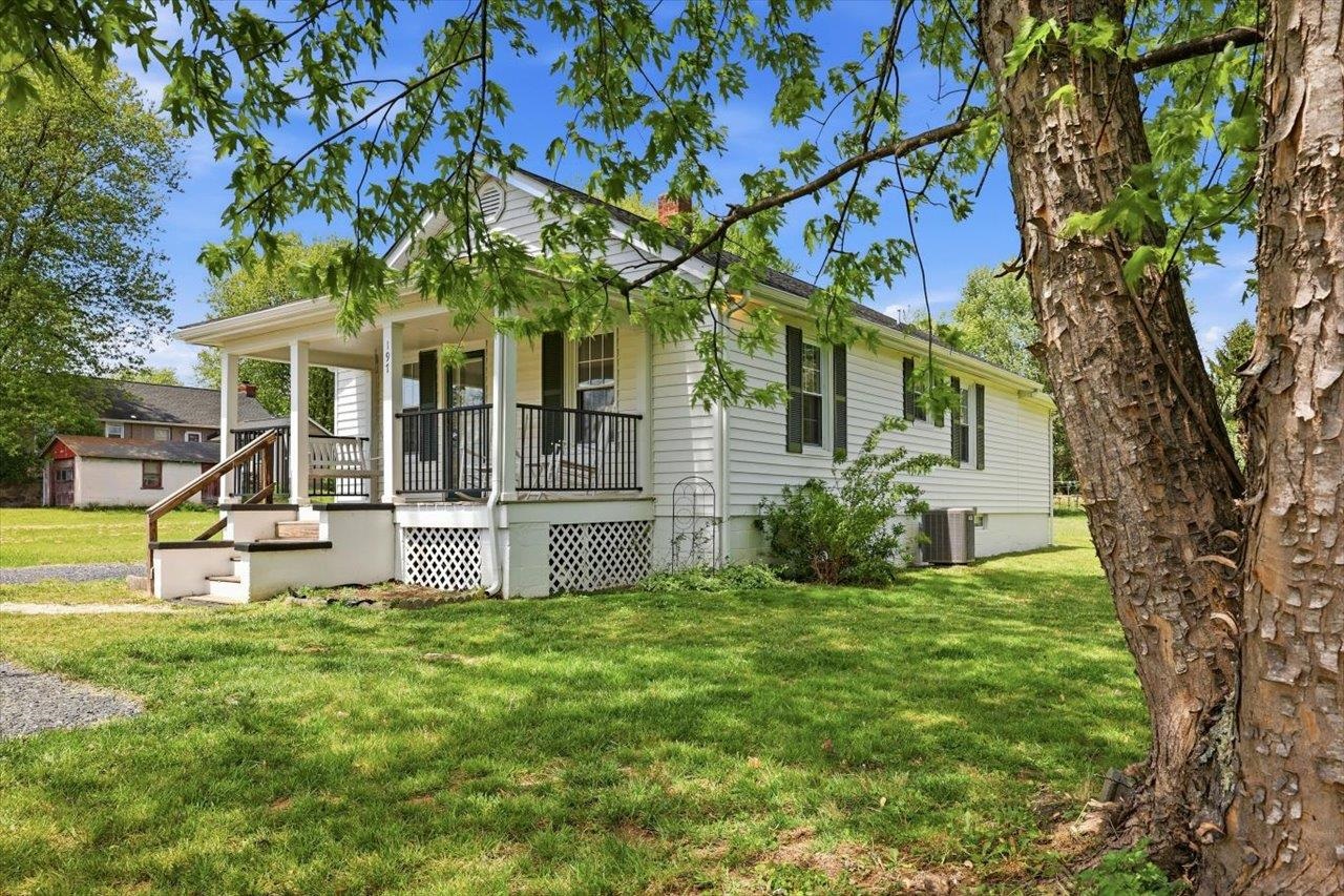 197 WHISKEY CREEK RD, CHURCHVILLE, Virginia 24421, 2 Bedrooms Bedrooms, ,1 BathroomBathrooms,Residential,197 WHISKEY CREEK RD,676822 MLS # 676822