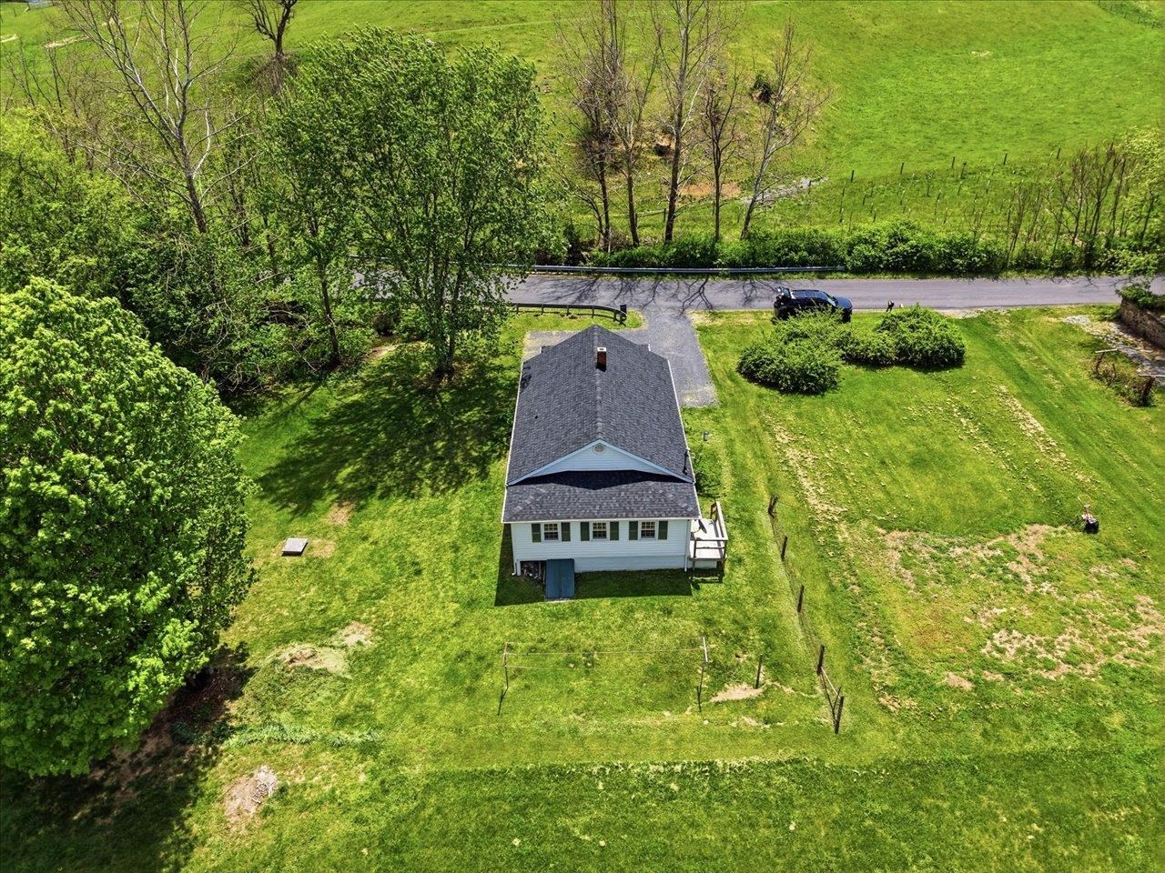 197 WHISKEY CREEK RD, CHURCHVILLE, Virginia 24421, 2 Bedrooms Bedrooms, ,1 BathroomBathrooms,Residential,197 WHISKEY CREEK RD,676822 MLS # 676822