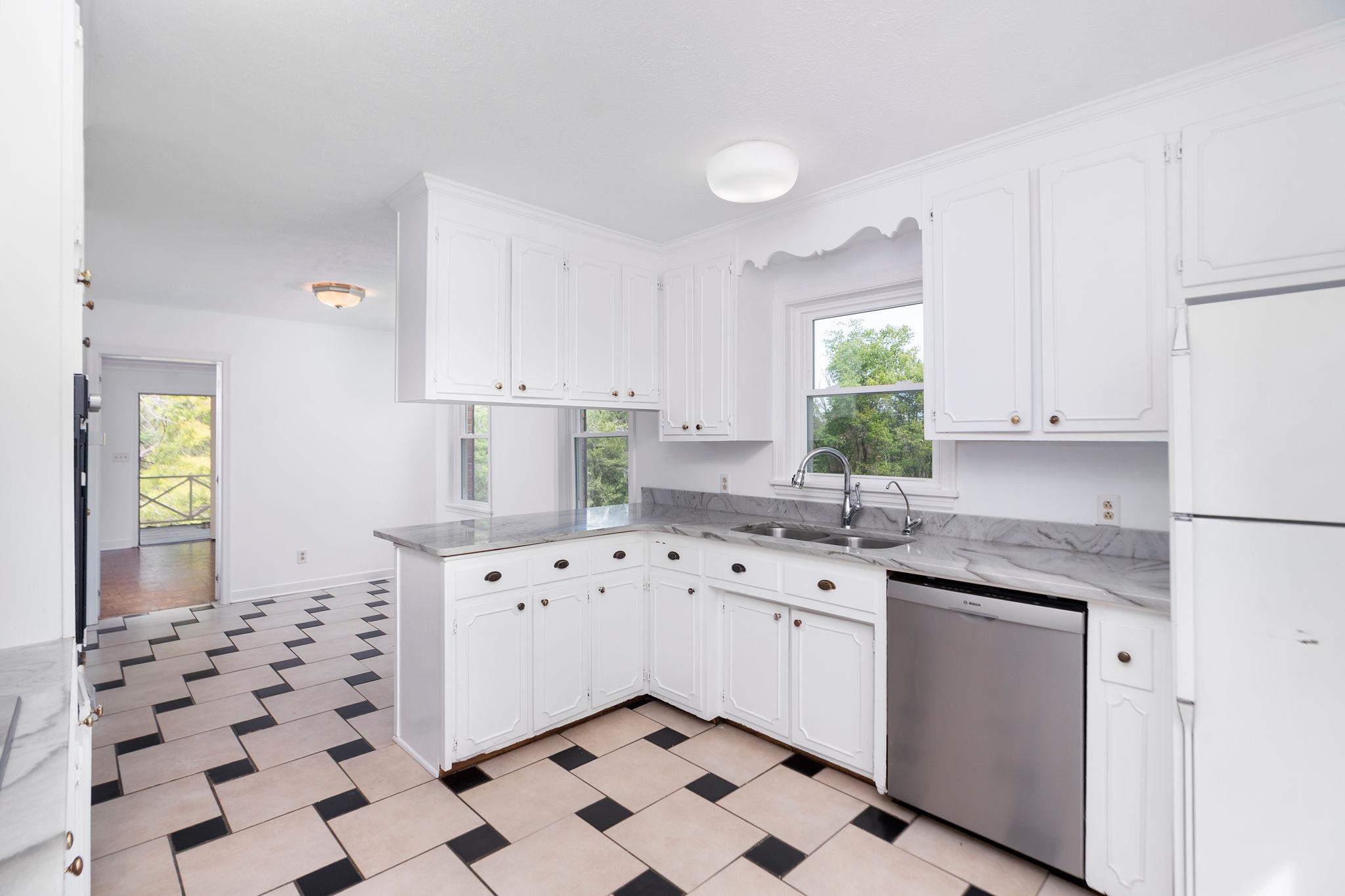 405 HICKORY DR, EARLYSVILLE, Virginia 22936, 3 Bedrooms Bedrooms, ,2 BathroomsBathrooms,Residential,405 HICKORY DR,676825 MLS # 676825