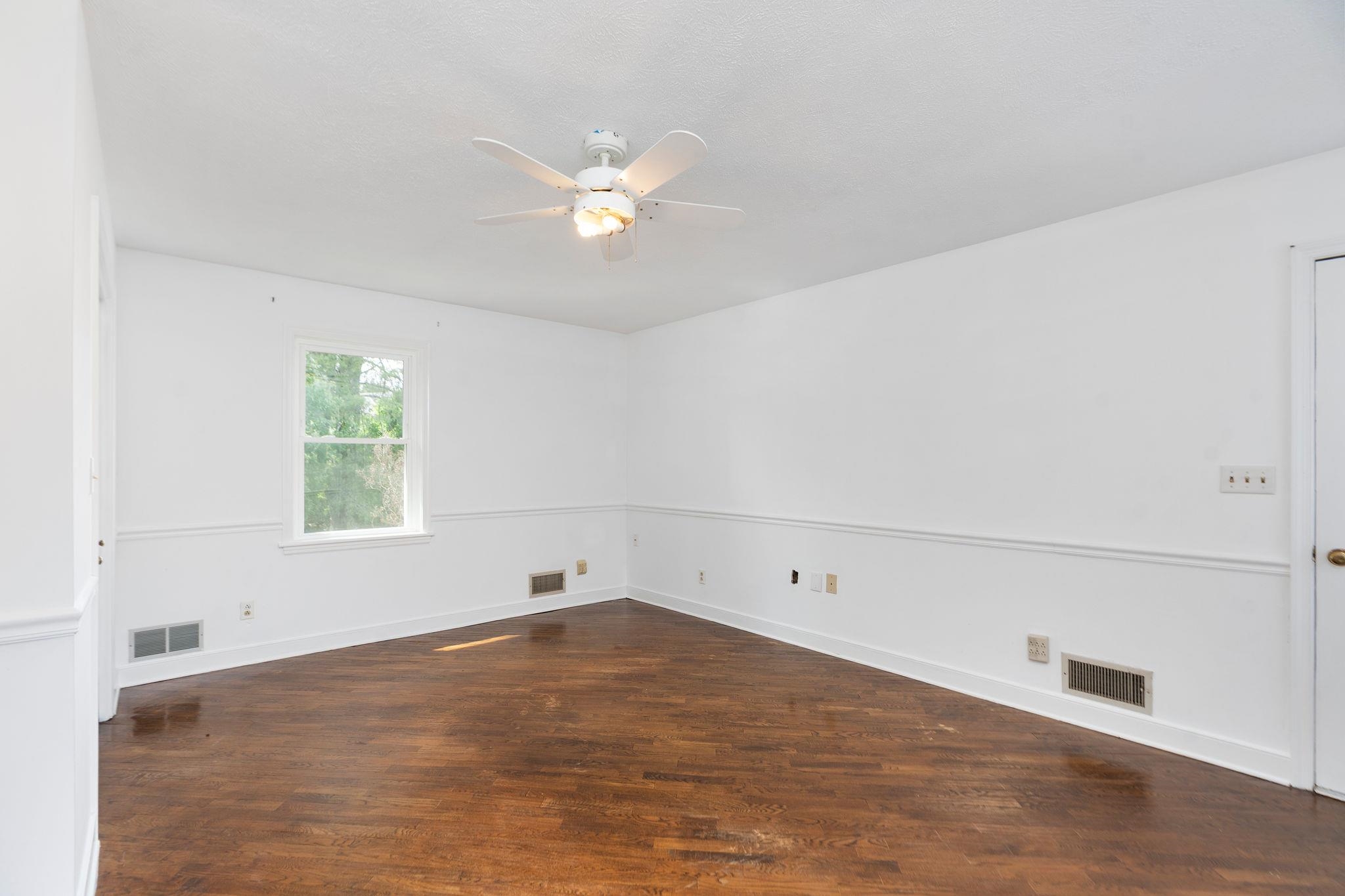 405 HICKORY DR, EARLYSVILLE, Virginia 22936, 3 Bedrooms Bedrooms, ,2 BathroomsBathrooms,Residential,405 HICKORY DR,676825 MLS # 676825
