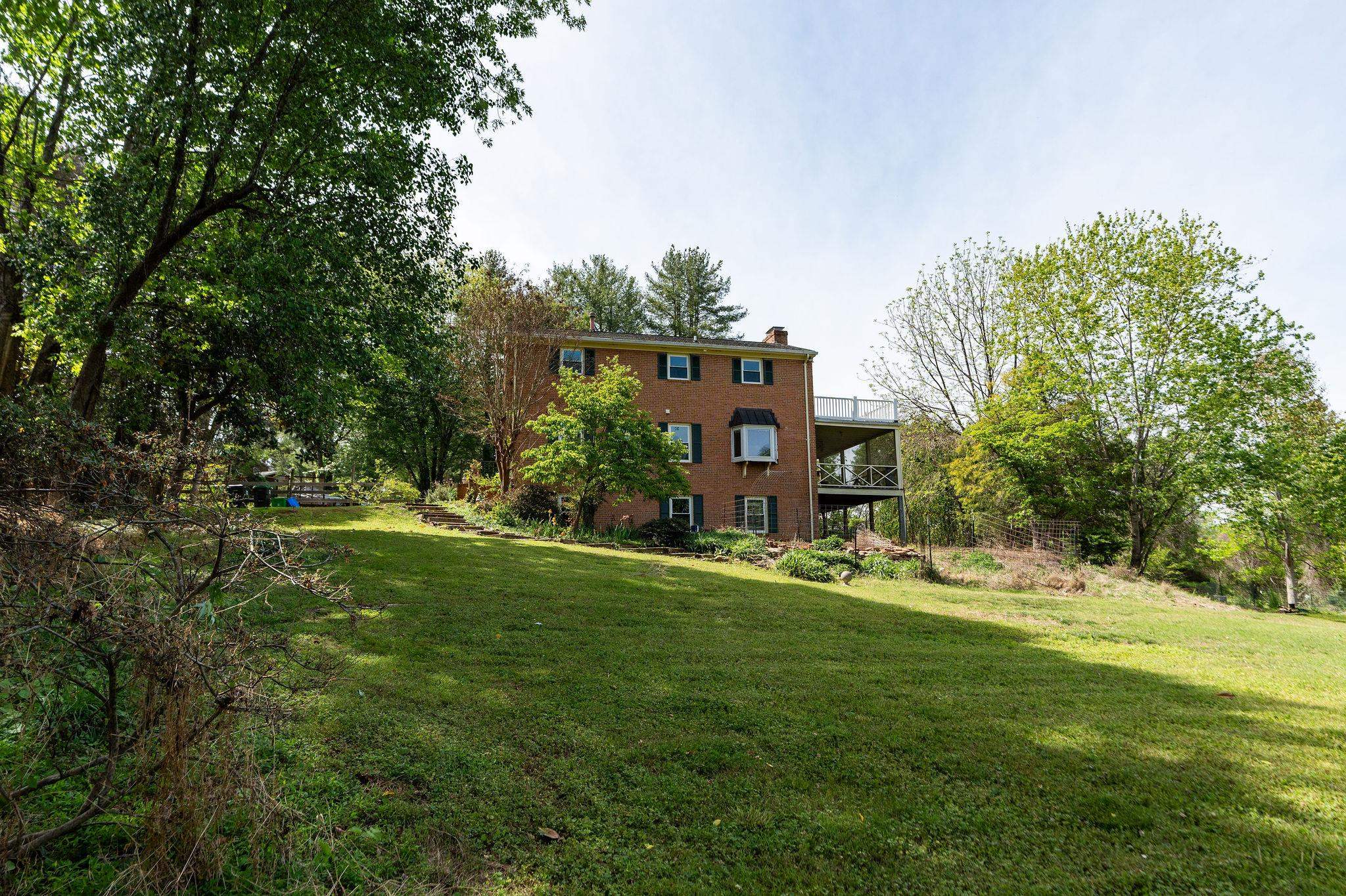 405 HICKORY DR, EARLYSVILLE, Virginia 22936, 3 Bedrooms Bedrooms, ,2 BathroomsBathrooms,Residential,405 HICKORY DR,676825 MLS # 676825