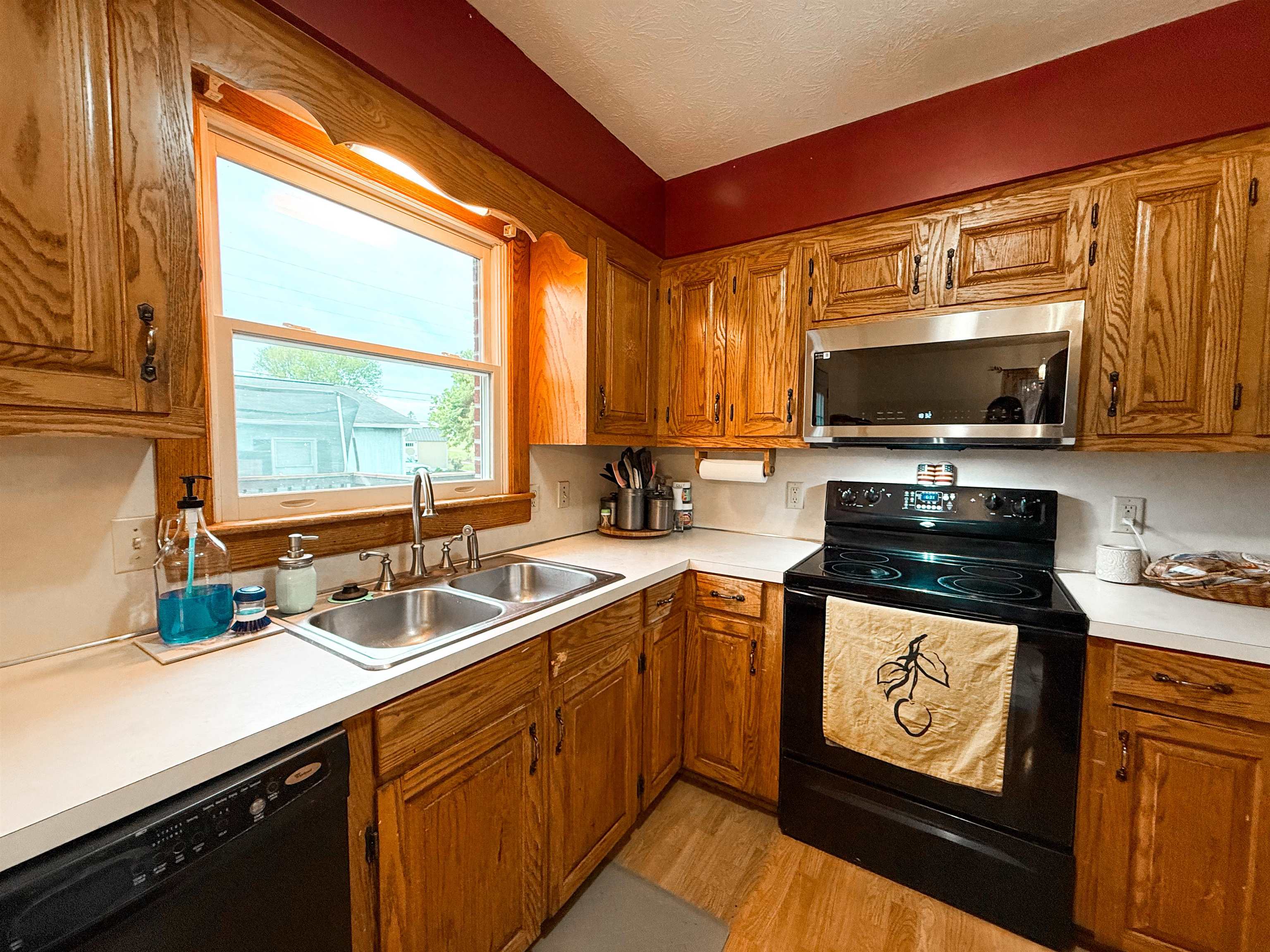 222 1ST ST, BROADWAY, Virginia 22815, 3 Bedrooms Bedrooms, ,2 BathroomsBathrooms,Residential,222 1ST ST,676827 MLS # 676827