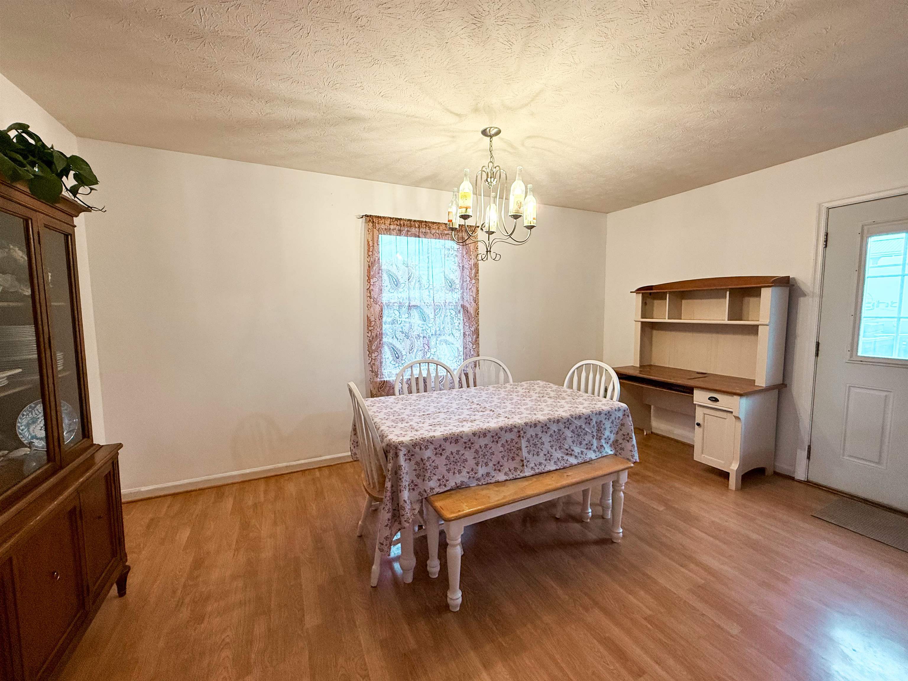 222 1ST ST, BROADWAY, Virginia 22815, 3 Bedrooms Bedrooms, ,2 BathroomsBathrooms,Residential,222 1ST ST,676827 MLS # 676827