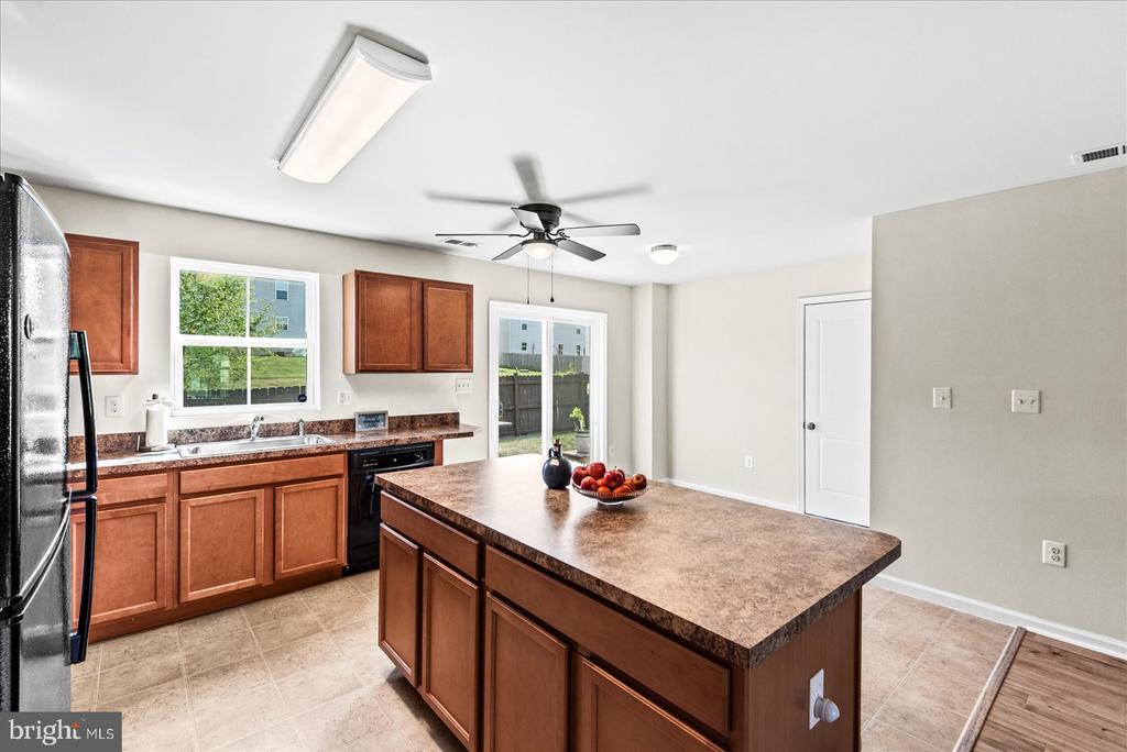 5035 GODWINS LANDING DR, REMINGTON, Virginia 22734, 4 Bedrooms Bedrooms, ,2 BathroomsBathrooms,Residential,5035 GODWINS LANDING DR,VAFQ2021542 MLS # VAFQ2021542