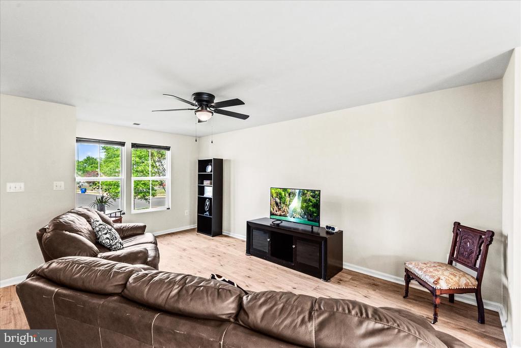 5035 GODWINS LANDING DR, REMINGTON, Virginia 22734, 4 Bedrooms Bedrooms, ,2 BathroomsBathrooms,Residential,5035 GODWINS LANDING DR,VAFQ2021542 MLS # VAFQ2021542