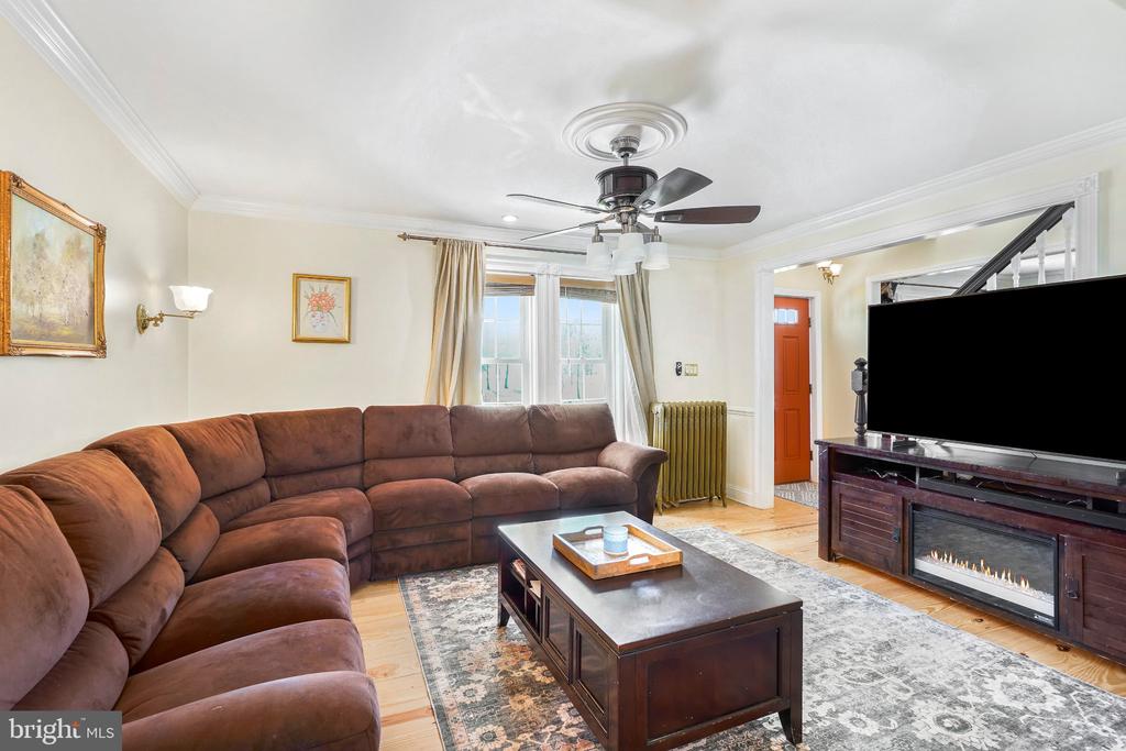 8446 TURNBULL RD, WARRENTON, Virginia 20186, 4 Bedrooms Bedrooms, ,2 BathroomsBathrooms,Residential,8446 TURNBULL RD,VAFQ2021678 MLS # VAFQ2021678