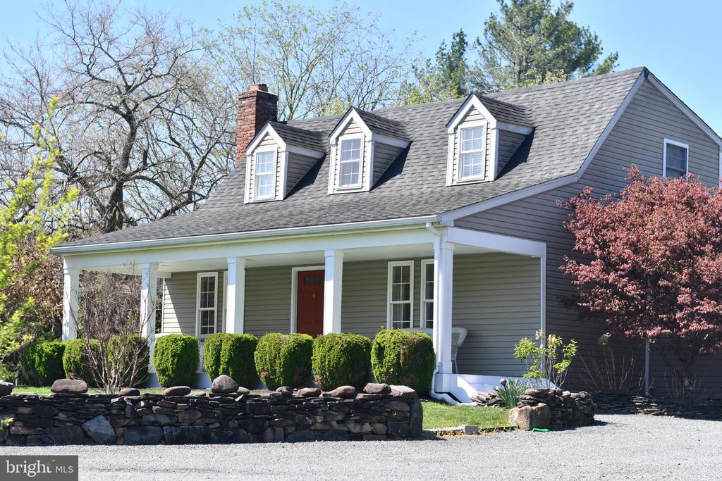 8446 TURNBULL RD, WARRENTON, Virginia 20186, 4 Bedrooms Bedrooms, ,2 BathroomsBathrooms,Residential,8446 TURNBULL RD,VAFQ2021678 MLS # VAFQ2021678